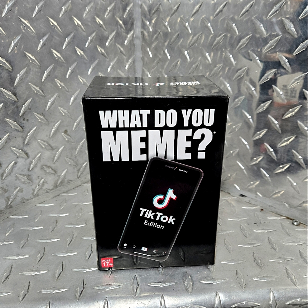 Tiktok What Do You Meme? Card Game